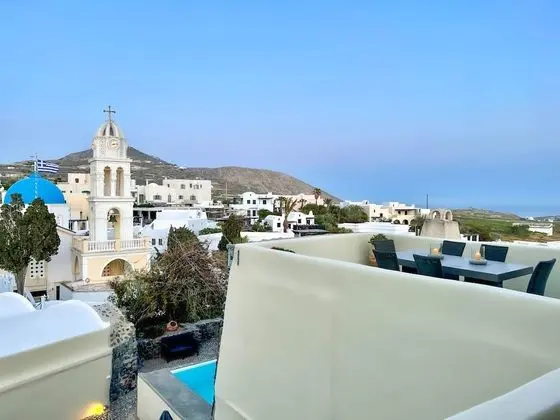 Villa (Kyani)