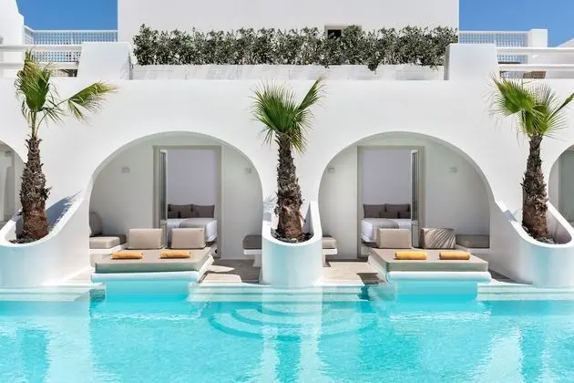 Luxury Swim Up Suite