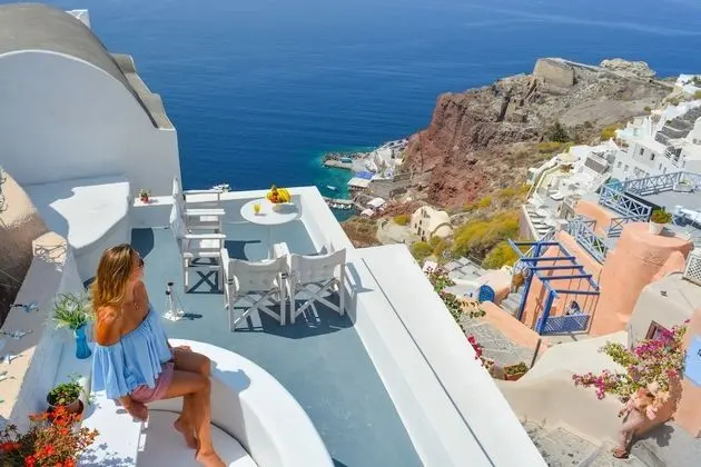 Helios Cave House, Private Outdoor Hot Tub (open Tuesday, Thursday, and Saturday)