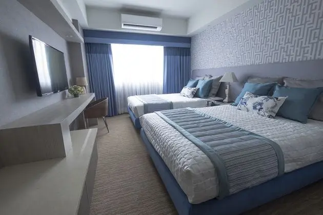 1 Çift Kişilik Veya 2 Tek Kişilik Yatak Deluxe Two Double Beds