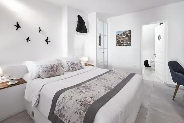 Triple room with caldera view