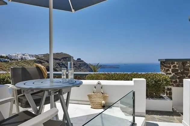 Triple room with caldera view