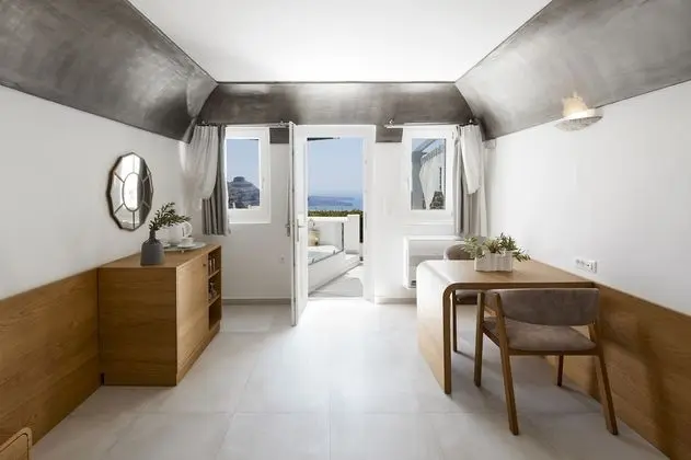 Triple room with caldera view