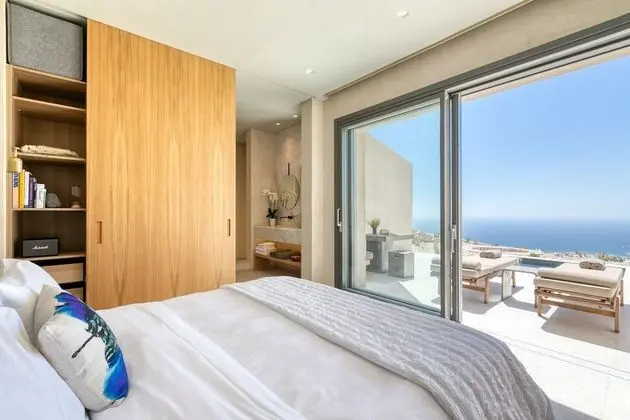Junior Villa with Heated Plunge Pool and Sea View
