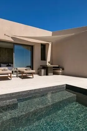 Junior Villa with Heated Plunge Pool and Sea View