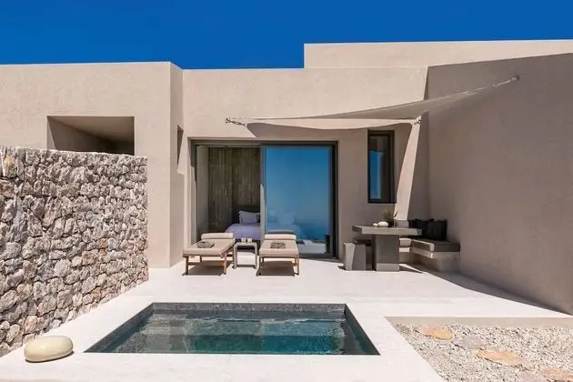 Junior Villa with Heated Plunge Pool and Sea View