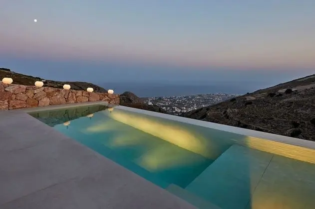 Retreat Suite with Private Heated Plunge Pool and Sea View