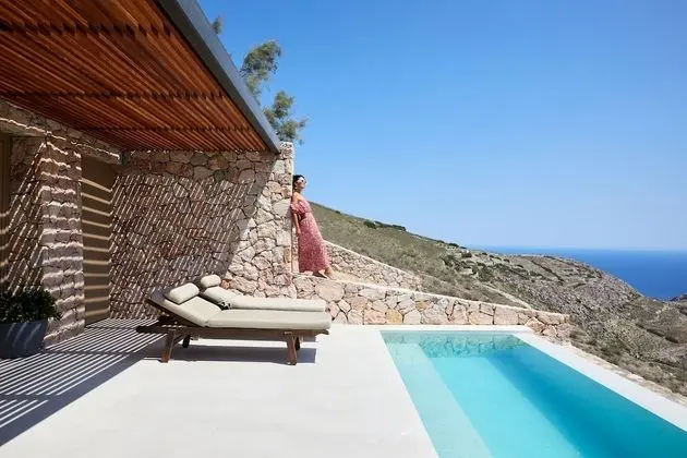 Retreat Suite with Private Heated Plunge Pool and Sea View