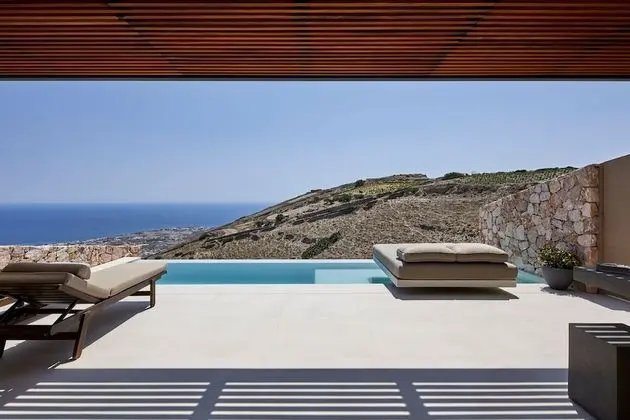 Retreat Suite with Private Heated Plunge Pool and Sea View
