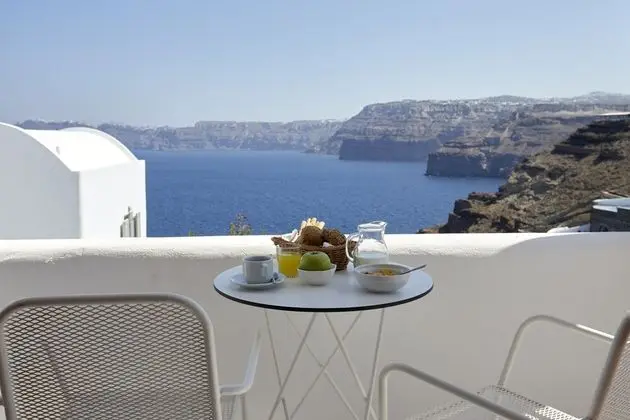 Superior Oda, Balkon, Deniz Manzaralı (Partial Caldera View)