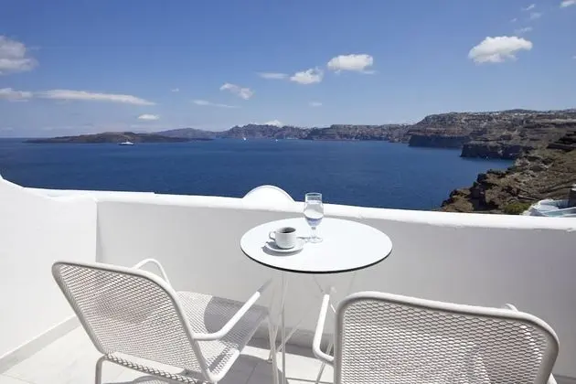Superior Oda, Balkon, Deniz Manzaralı (Partial Caldera View)