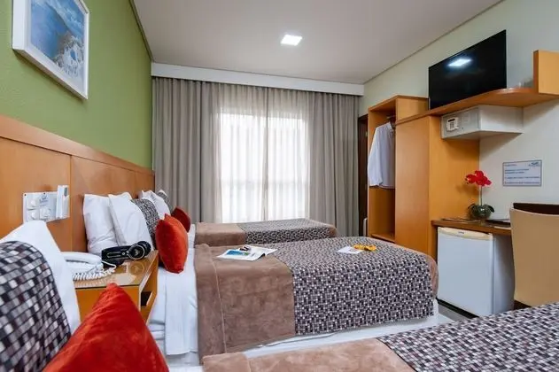 Quarto Triplo Standard Twin