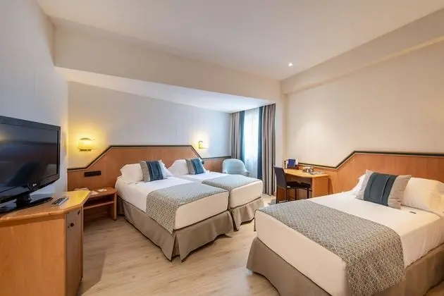 Üç Kişilik Oda (2 adults and 1 child)