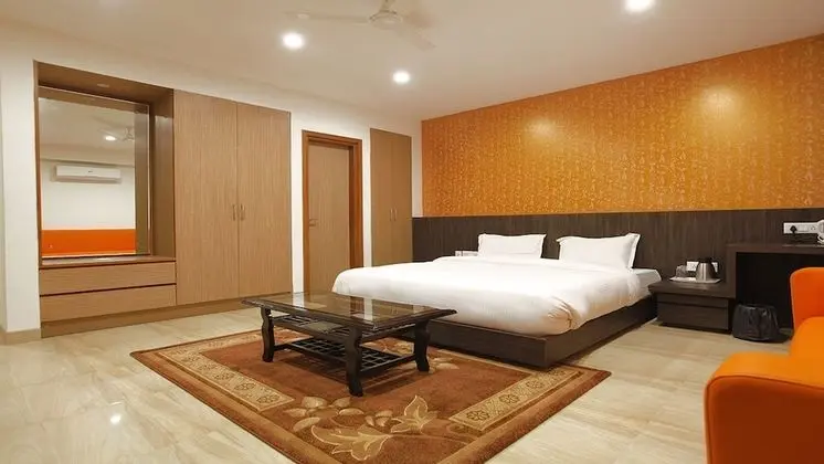 Luxury Oda, 1 En Büyük (King) Boy Yatak