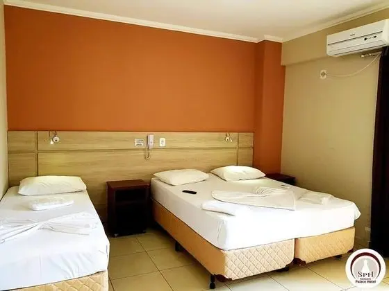 Standard Dört Kişilik Oda (4 Solteiro)