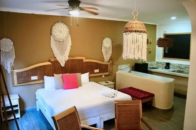 Master Suite 2 Double Beds