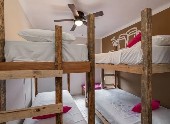 Single Bed Women - Dormitory Hostel