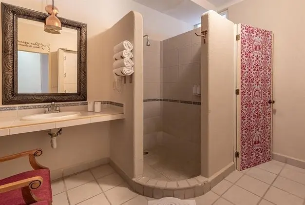 Single Bed Women - Dormitory Hostel