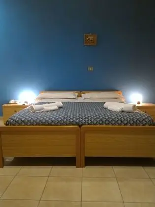 Tek Büyük veya İki Ayrı Yataklı Oda