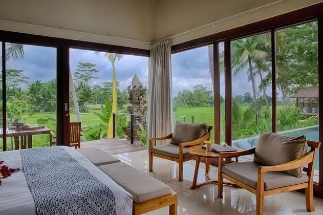 Royal Four Bedroom Pool Villa With Rice Field View