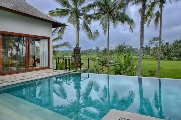 Royal Four Bedroom Pool Villa With Rice Field View