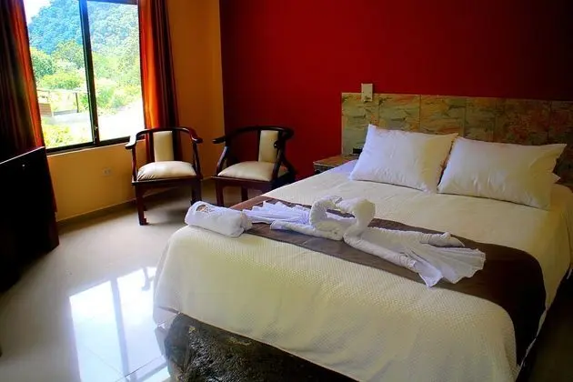 Deluxe Süit, 1 Yatak Odası, Havuz Manzaralı