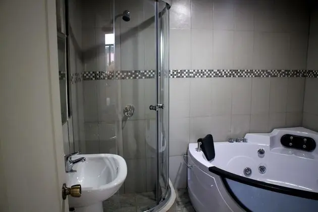 Deluxe Süit, 1 Yatak Odası, Havuz Manzaralı