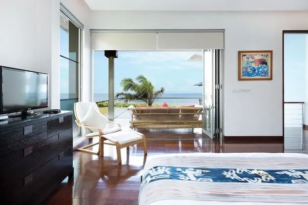 3 Bedrooms Deluxe Villa Beachfront
