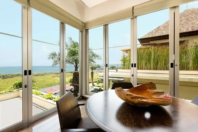 3 Bedrooms Deluxe Villa Beachfront