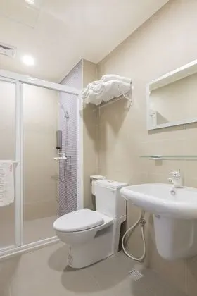 Standard Dört Kişilik Oda, Balkon (202)