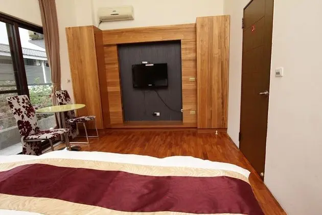 Dört Kişilik Oda, Şehir Manzaralı