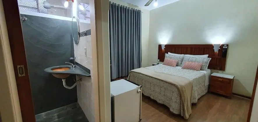 Standard Tek Büyük Yataklı Oda