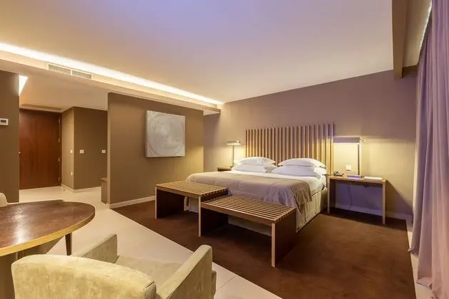 Standard Tek Büyük veya İki Ayrı Yataklı Oda, Balkon