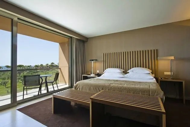 Tek Büyük veya İki Ayrı Yataklı Oda, Balkon, Deniz Manzaralı