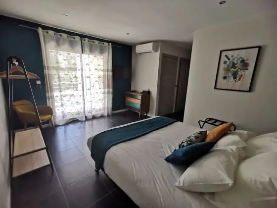 Comfort Tek Büyük Yataklı Oda, Teras (Milano)