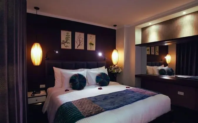 Tek Büyük Yataklı Oda (King Suite Balcony)