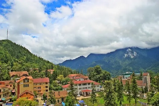 Deluxe Üç Kişilik Oda, Balkon, Dağ Manzaralı