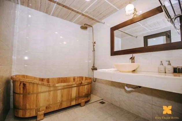 Deluxe Tek Büyük veya İki Ayrı Yataklı Oda, 1 Yatak Odası, Sigara İçilmez, Dağ Manzaralı