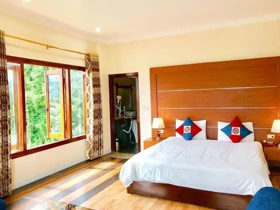 Deluxe Tek Büyük Yataklı Oda