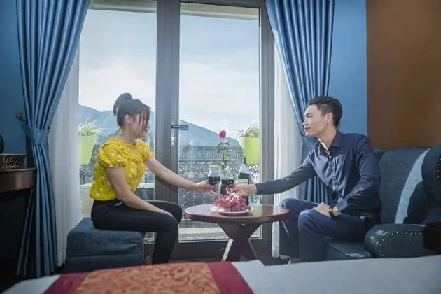 Deluxe Tek Büyük Yataklı Oda