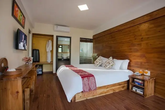 Deluxe Tek Büyük veya İki Ayrı Yataklı Oda, Dağ Manzaralı