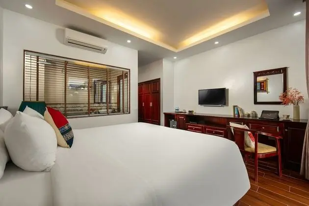 Deluxe Tek Büyük Yataklı Oda, Balkon