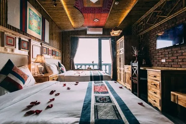 Süit, Balkon, Dağ Manzaralı