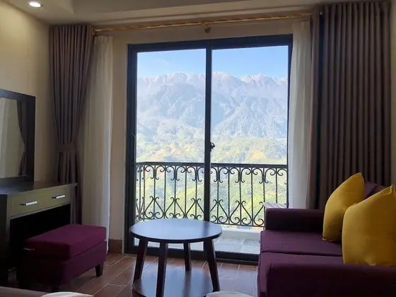 Deluxe Tek Büyük Yataklı Oda
