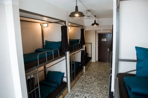 Ortak Ranzalı Oda, Sadece kadınlar için (Bed in 14-bed)
