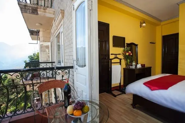Deluxe Tek Büyük Yataklı Oda, Balkon, Vadi Manzaralı