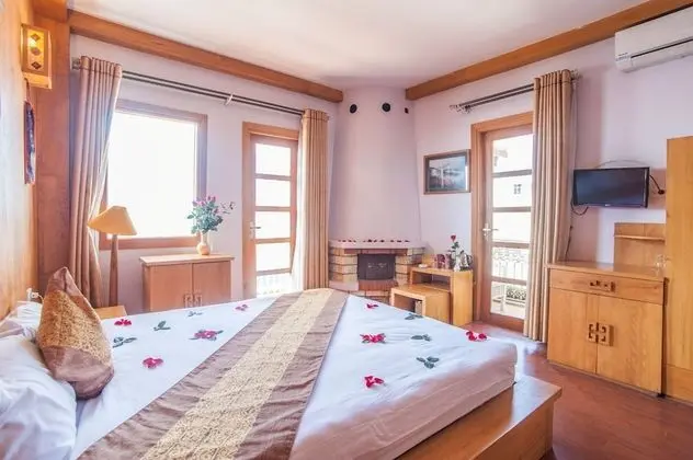 Deluxe Oda, 1 Çift Kişilik veya 2 Tek Kişilik Yatak, Dağ Manzaralı
