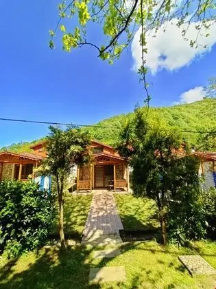 Şömineli Barbekülü Bungalov