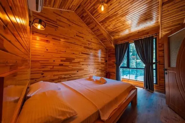Jakuzili Bungalow , Havuz Manzaralı, Isıtmalı Özel Havuzlu