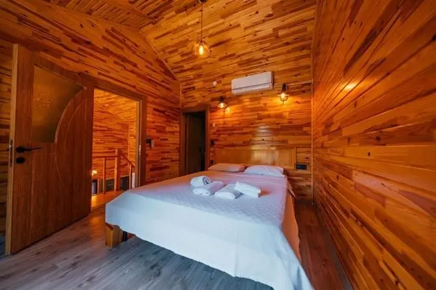 Jakuzili Bungalow , Havuz Manzaralı, Isıtmalı Özel Havuzlu